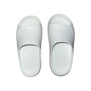 Toddler Boy’s White Slide Sandals